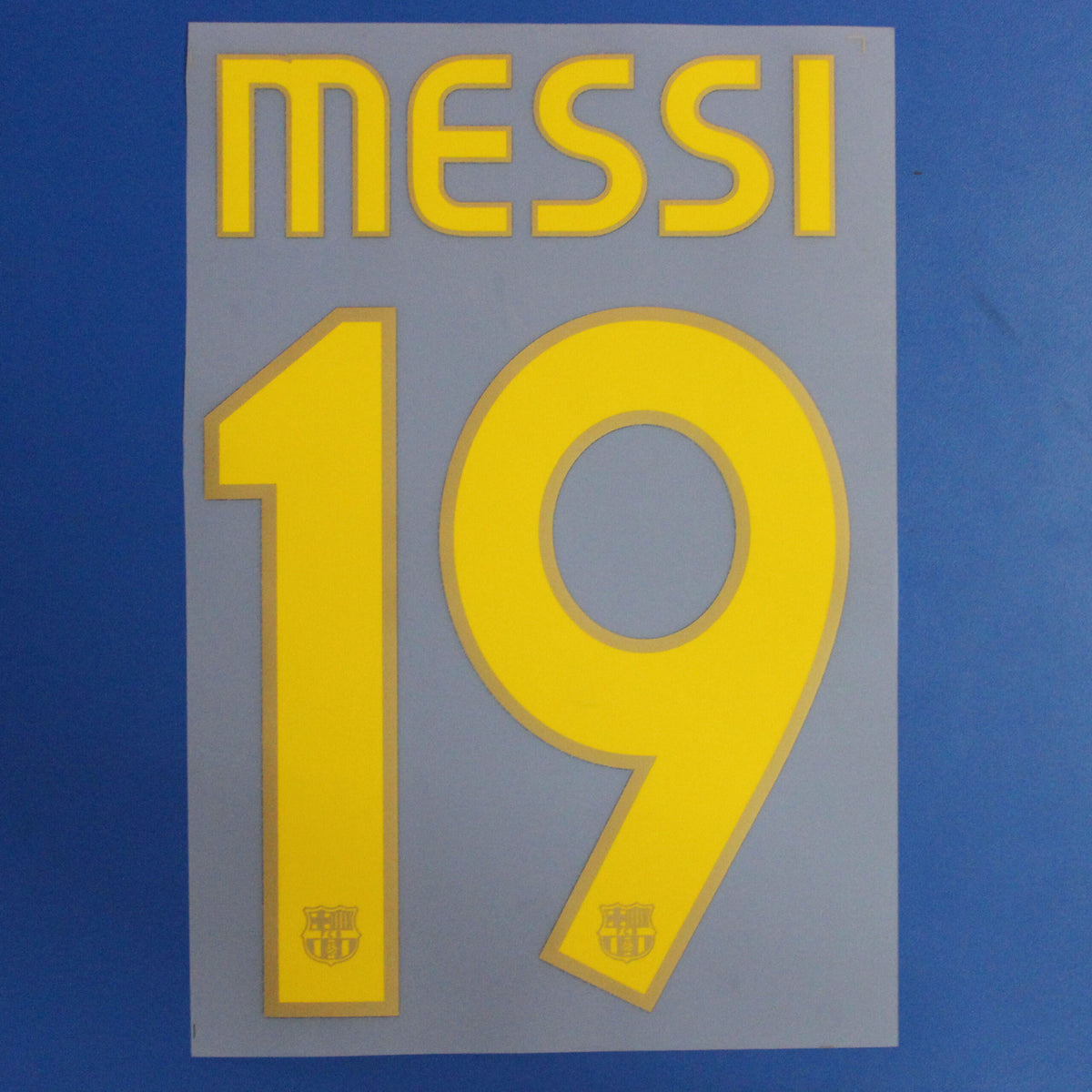 FC Barcelona 2007-08 Home Football Nameset - Ronaldinho Messi (Repro)