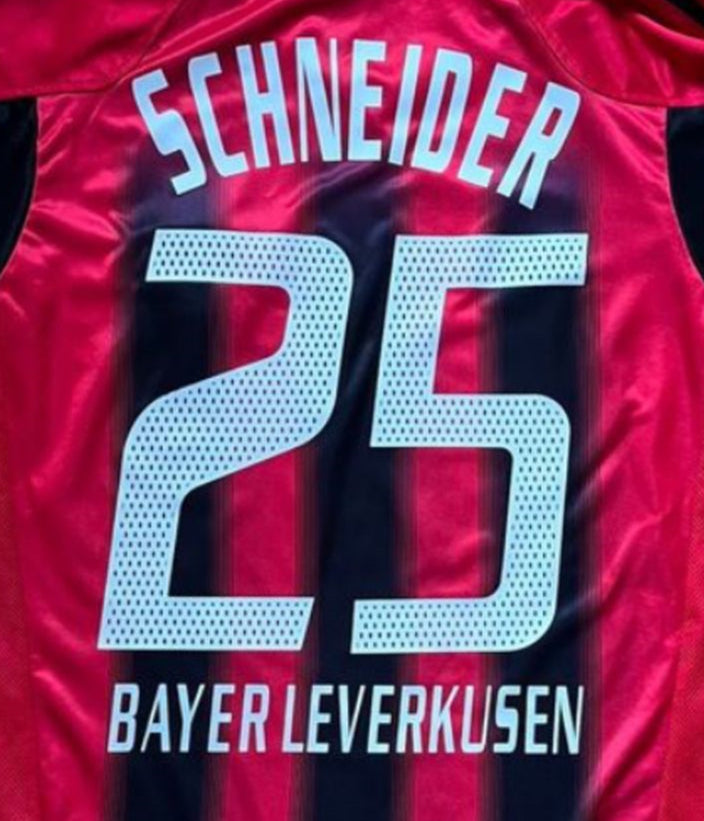 Bayer Leverkusen 2005-06 Home Football Nameset