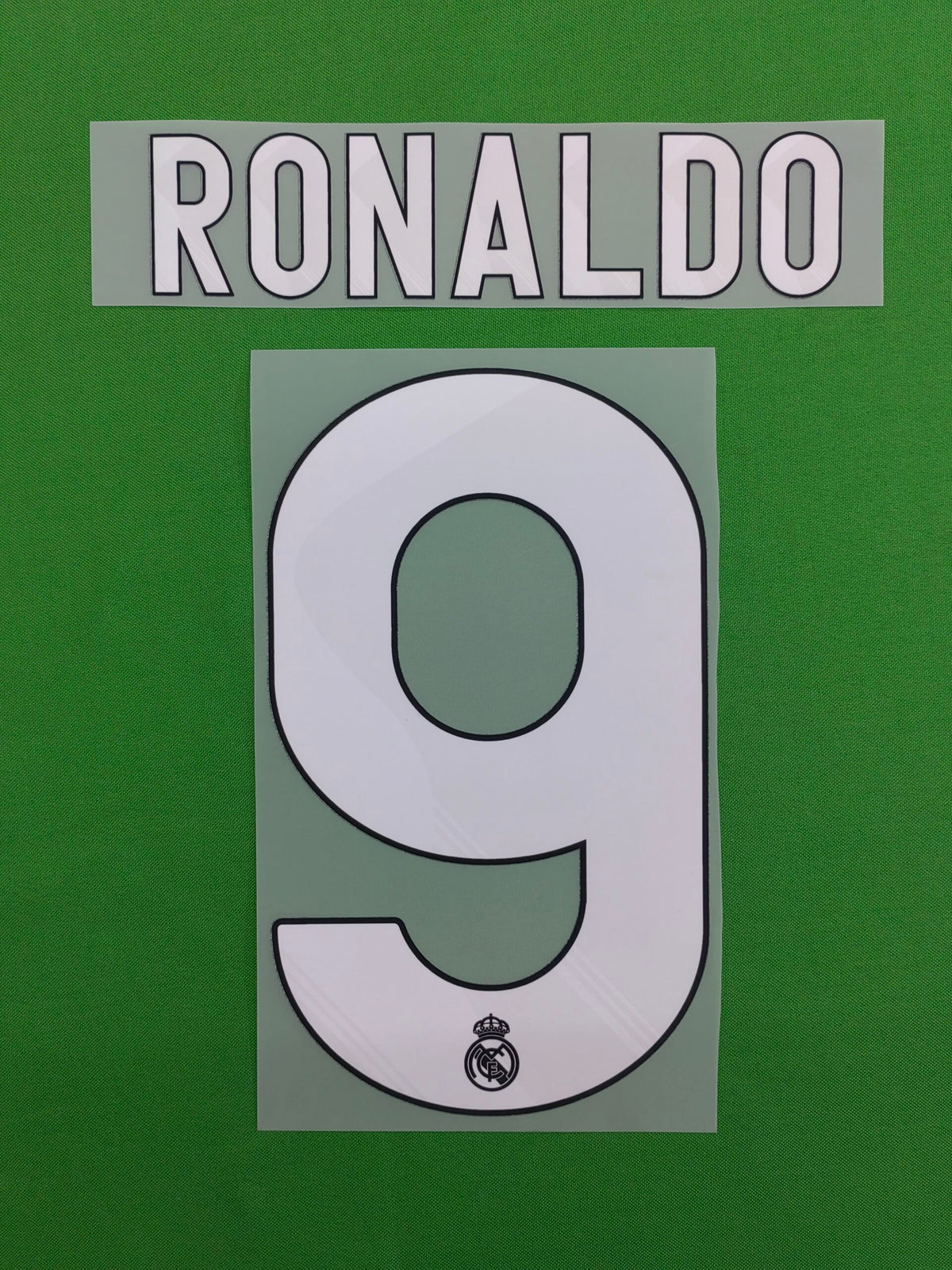 Real Madrid 2009-10 Football Nameset - Kaka Ronaldo (Repro)