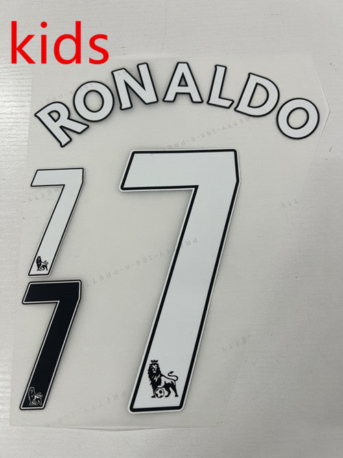 Kids Manchester United 2007-16 Premier League Football Nameset - Ronaldo (Height 25.4cm) (Repro)