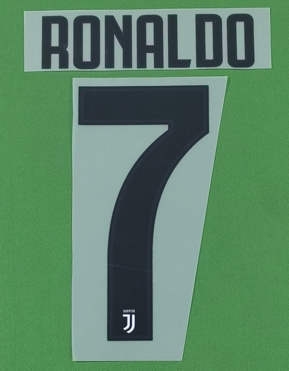 Juventus 2018-19 Home Football Nameset - Dybala Ronaldo (Repro)